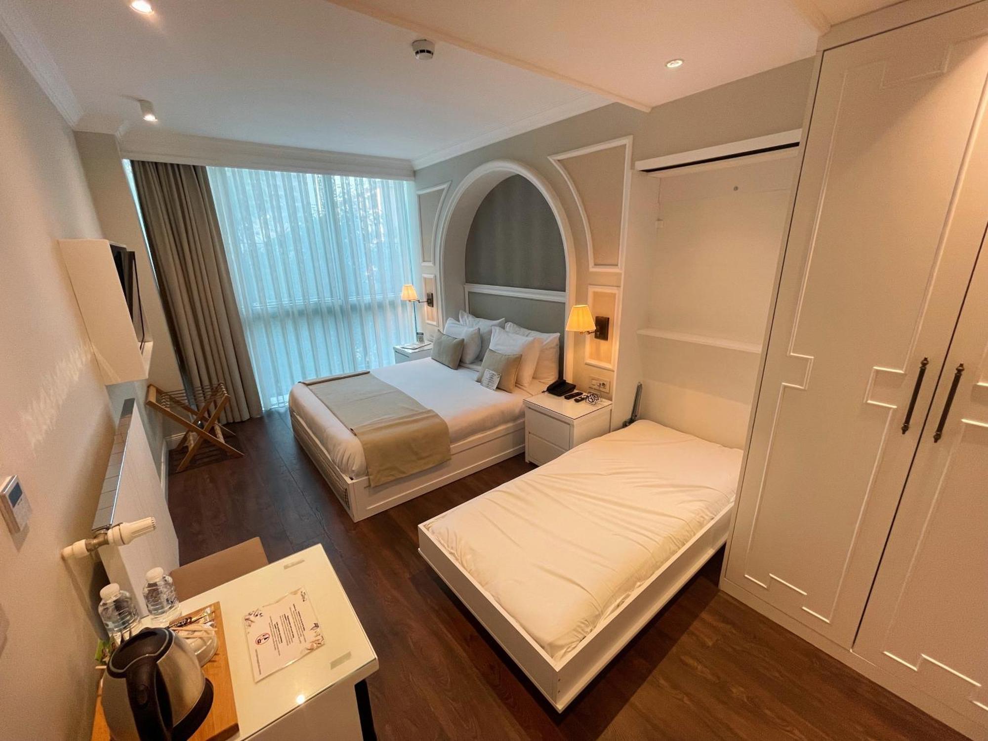 Dbd Hotel Bayrakli Izmir Exteriör bild