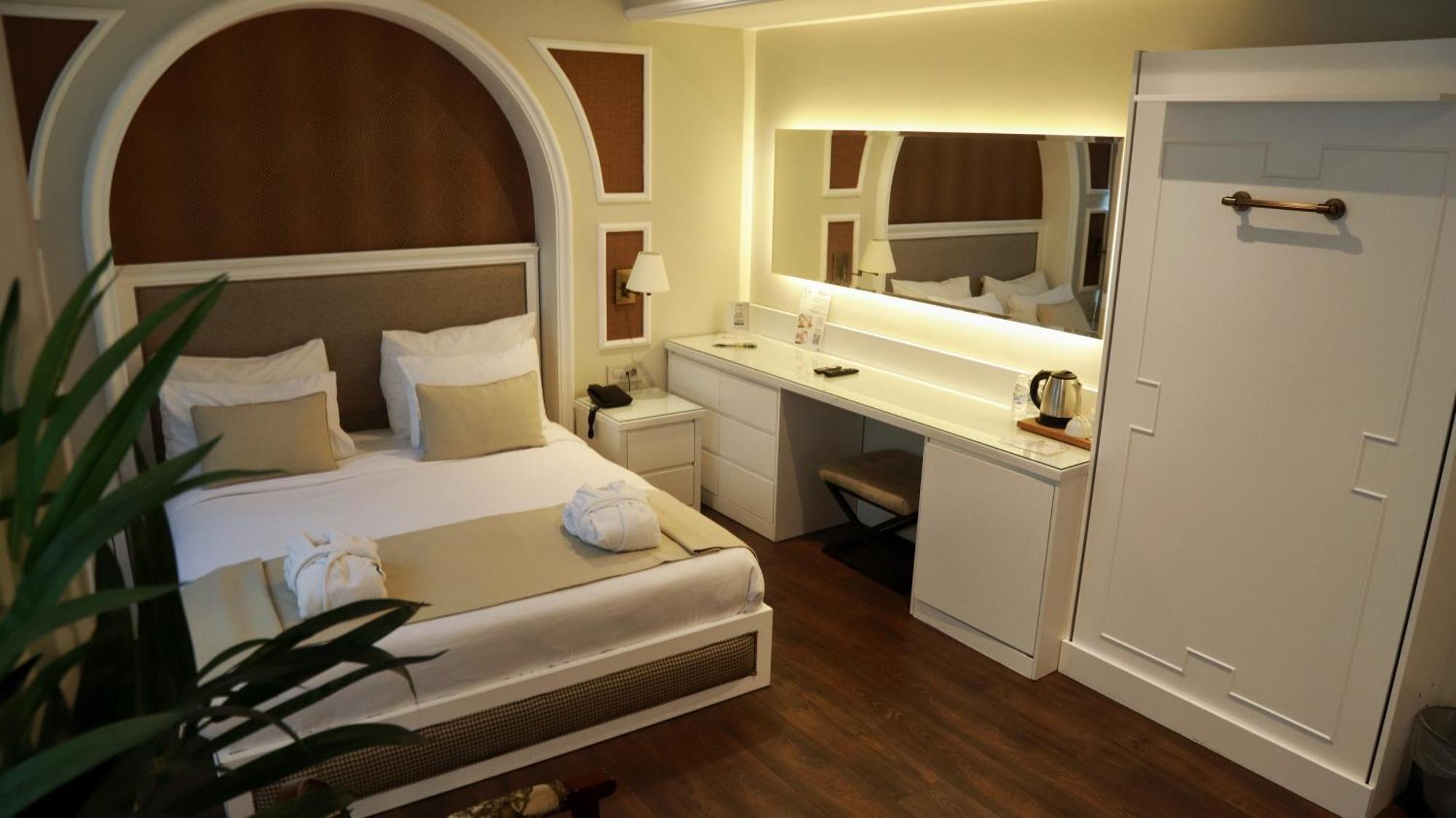 Dbd Hotel Bayrakli Izmir Exteriör bild